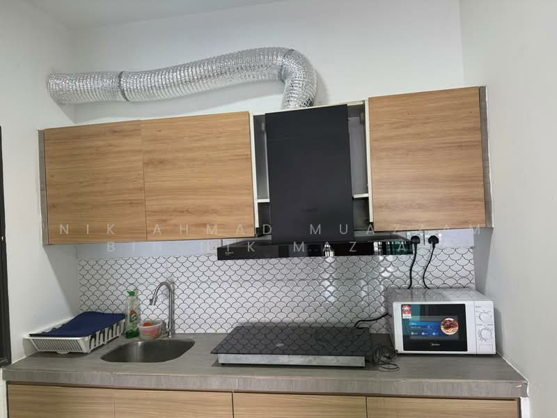 Condominium for Rent at Emira Residence - Nik Ahmad Muazzam Bin Nik Mazlan - Kitchen - PropertyGuru.com.my