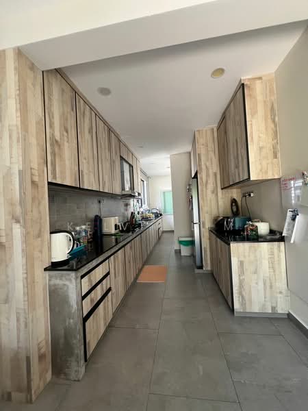 Rumah Teres 2 Tingkat untuk Dijual di Taman Sutera (Johor Bahru) - Kelvin Lim - Kitchen - PropertyGuru.com.my