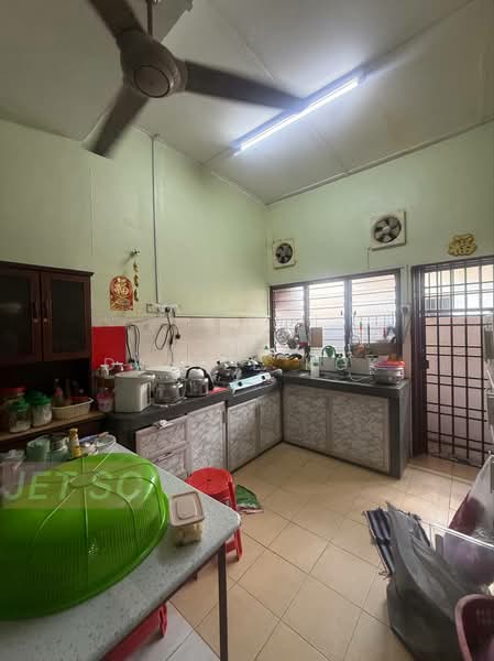 Rumah Teres 1 Tingkat untuk Dijual di Taman Pendamar Indah (Klang) - Daniel Kok - Kitchen - PropertyGuru.com.my