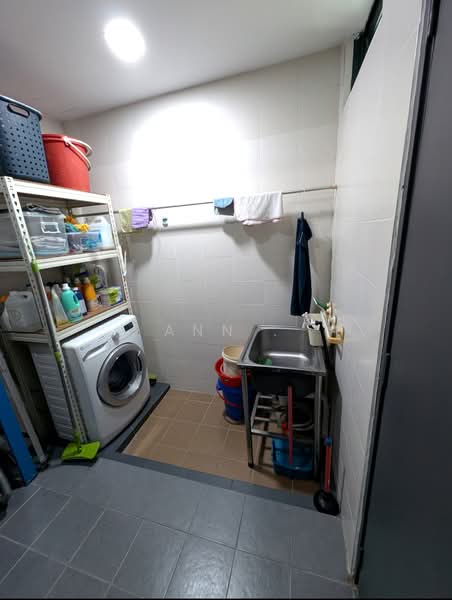 Kondominium untuk Dijual di Zefer Hill Residence - Ann . - Interior - PropertyGuru.com.my