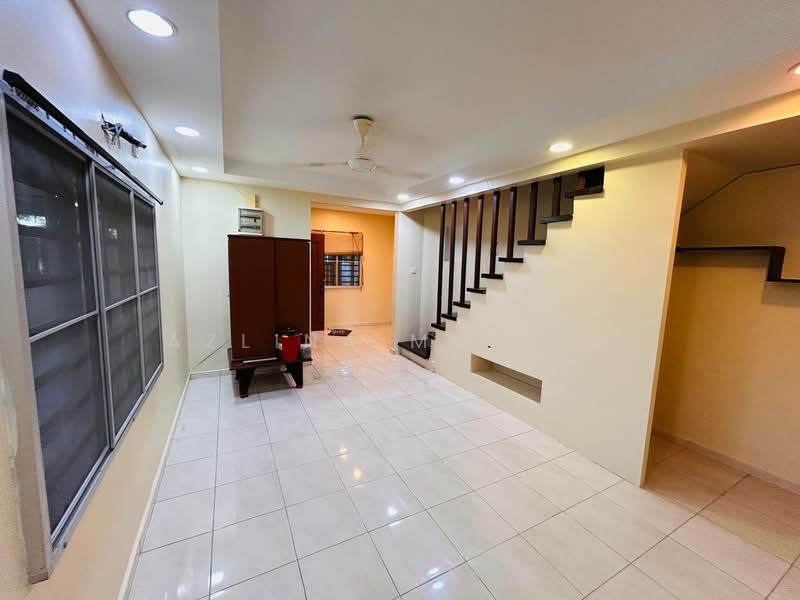 2-storey Terraced House for Sale in Taman Pontian Jaya (Pontian) - Azlina Muslim - Living Room - PropertyGuru.com.my