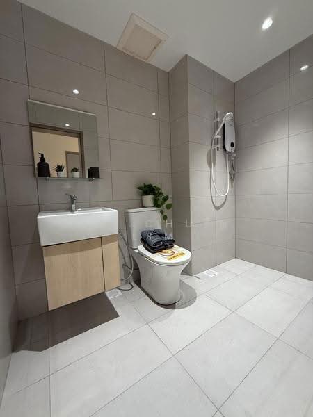 Service Residence for Sale at Seiras @ Utropolis - Yee Chuin Lim - PropertyGuru.com.my