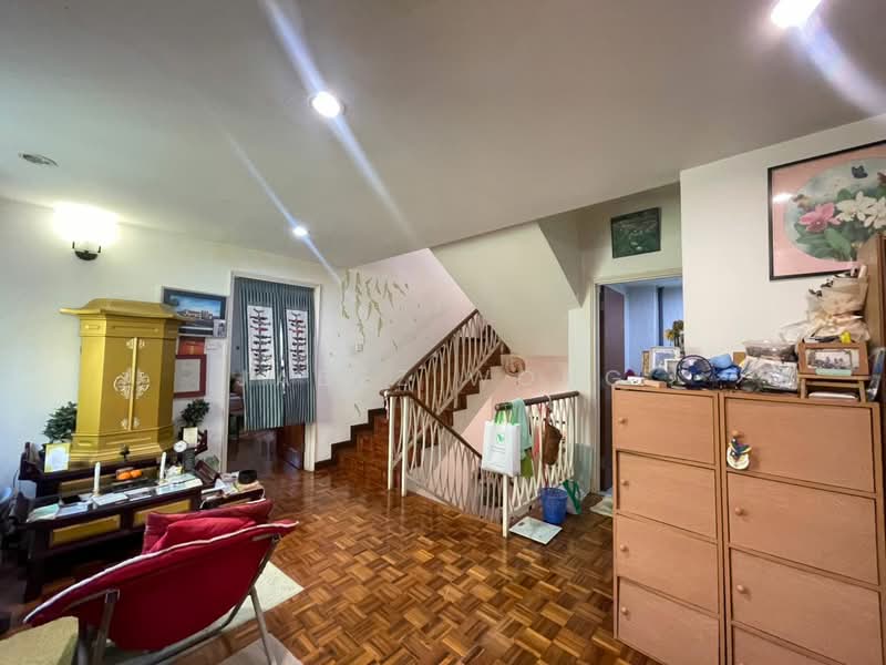 3-storey Terraced House for Sale in Taman Tasik Indah Mewah (Batu) - Jabez Wong - Living Room - PropertyGuru.com.my