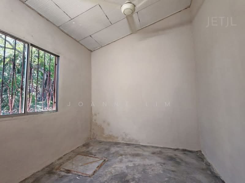 1-storey Terraced House for Sale in Port Klang (Pelabuhan Klang) (Selangor) - Joanne Lim - Interior - PropertyGuru.com.my
