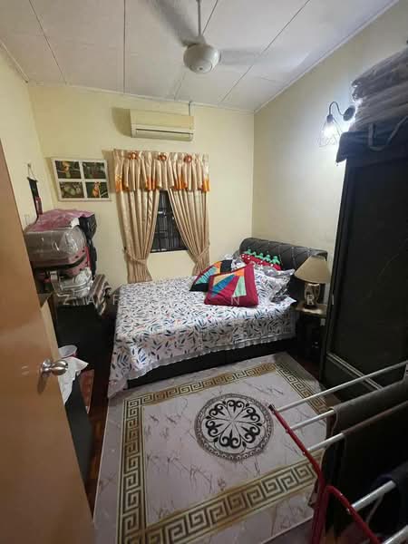2-storey Terraced House for Sale in Bandar Bukit Raja (Klang) - Zaffur Nazri - Bedroom - PropertyGuru.com.my