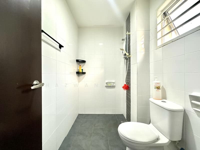 Terraced House for Sale in Alam Impian Ttdi (Shah Alam) - Hazwan Hilmi - Bathroom - PropertyGuru.com.my