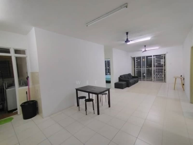 Kondominium untuk Dijual di Platinum Lake PV 13 - Wee . - Living Room - PropertyGuru.com.my