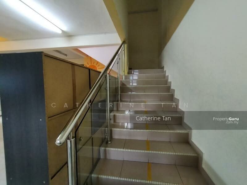 2-storey Terraced House for Sale in Usj 9 (Subang Jaya) - Catherine Tan - Corridor - PropertyGuru.com.my