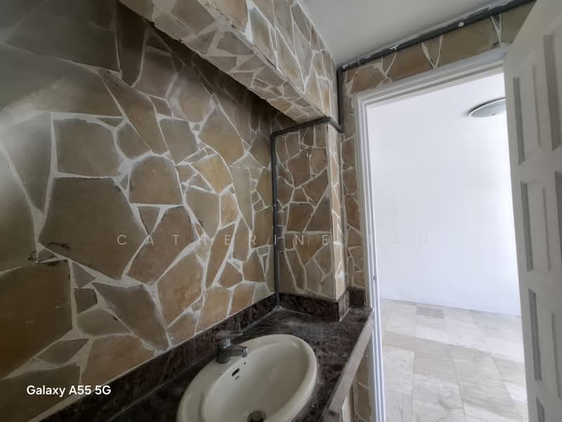 Rumah Teres untuk Dijual di SS12 (Subang Jaya) - Catherine Tan - Bathroom - PropertyGuru.com.my