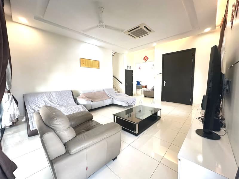 Rumah Berkembar untuk Dijual di Taman Impian Emas (Skudai) - Kino Jaw - Living Room - PropertyGuru.com.my