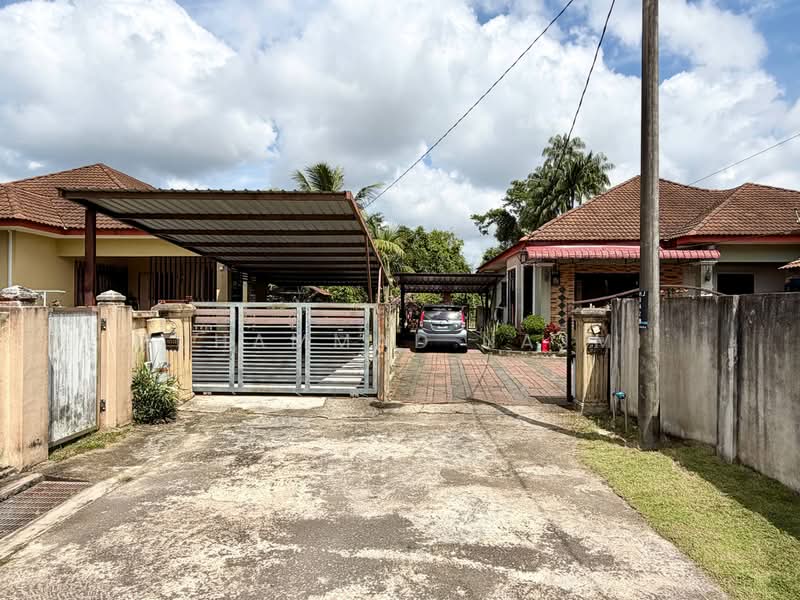 Bungalow for Sale in Kampung Mak Chili (Cukai) - Muhammad Najmi - Exterior - PropertyGuru.com.my