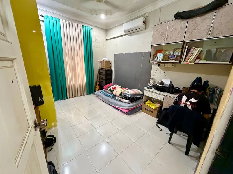 Bungalow for Sale in Kampung Mak Chili (Cukai) - Muhammad Najmi - Interior - PropertyGuru.com.my