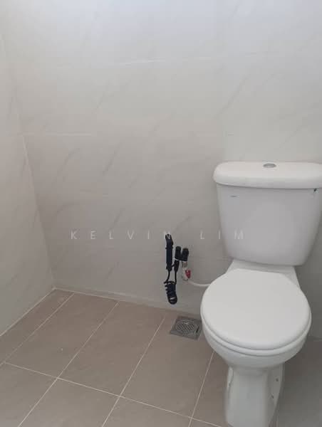 2-storey Terraced House for Sale in Taman Skudai Baru (Skudai) - Kelvin Lim - Bathroom - PropertyGuru.com.my