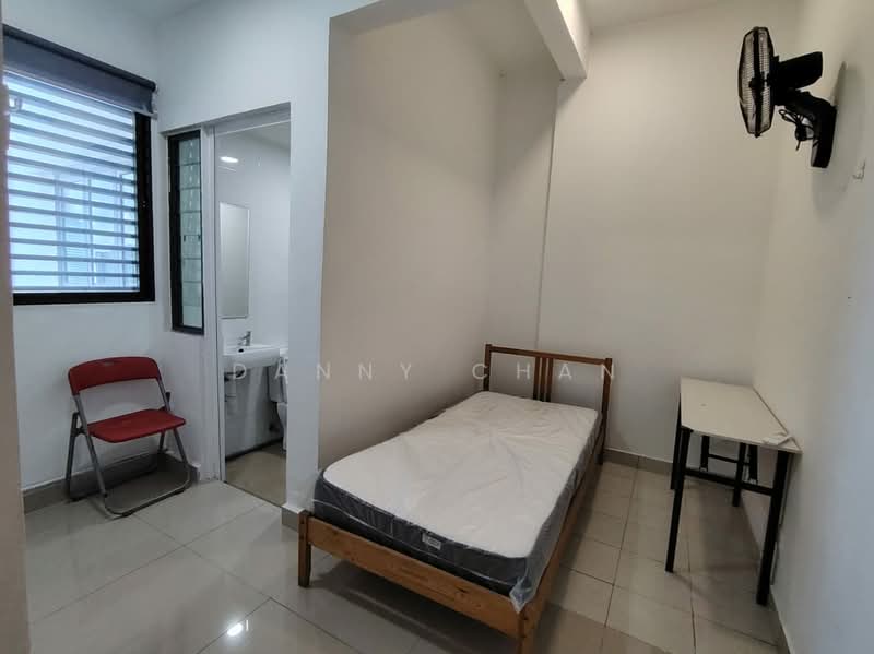 Service Residence for Rent at SkyVille 8 @ Benteng 8 - Danny Chan - Bedroom - PropertyGuru.com.my