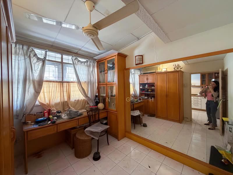 Terraced House for Sale in Island Glades (Jelutong) - Qyan Goh - Study - PropertyGuru.com.my