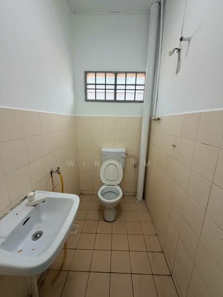 Rumah Teres 2 Tingkat untuk Dijual di Taman Kota Masai (Pasir Gudang) - Win Lim - Bathroom - PropertyGuru.com.my