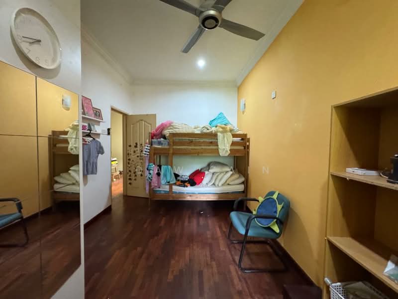 2-storey Terraced House for Sale in Bukit Jelutong (Shah Alam) - Adaw Zain - Bedroom - PropertyGuru.com.my