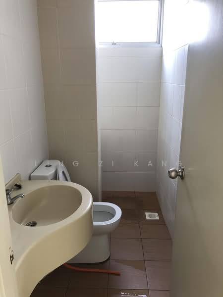 Condominium for Sale at Platinum Lake PV 15 - Ling Zi Kang - Bathroom - PropertyGuru.com.my