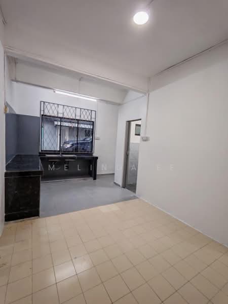 Rumah Teres 2 Tingkat untuk Dijual di Taman Desa Cemerlang (Ulu Tiram) - Melinda Ee - PropertyGuru.com.my