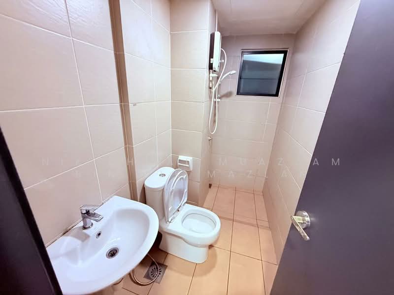 Servis Apartment untuk Disewa di Emira Residence - Nik Ahmad Muazzam Bin Nik Mazlan - Bathroom - PropertyGuru.com.my