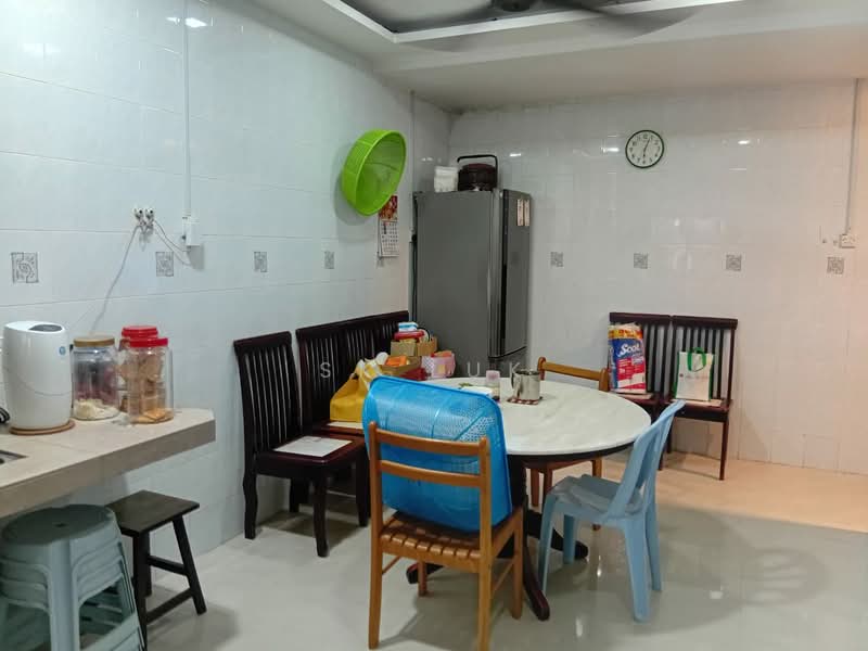 2-storey Terraced House for Sale in Rawang Perdana 2 (Rawang) - SK Luk - Dining Room - PropertyGuru.com.my