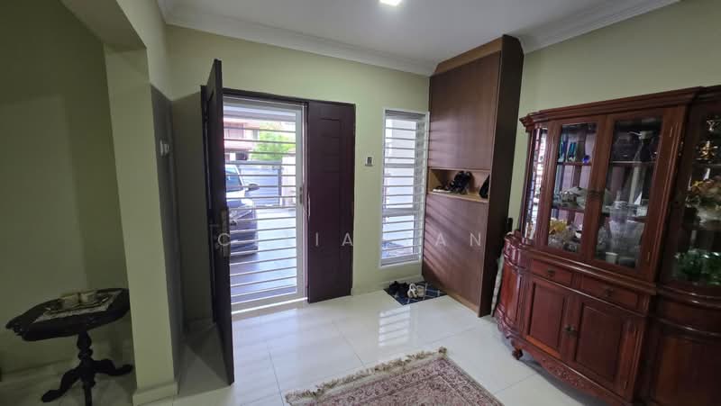 2-storey Terraced House for Sale in Putra Heights (Subang Jaya) - Celia Tan - Entrance - PropertyGuru.com.my