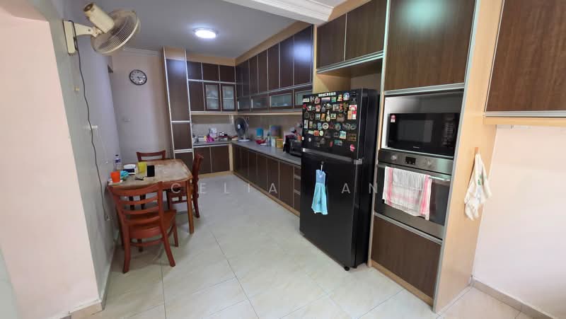 2-storey Terraced House for Sale in Putra Heights (Subang Jaya) - Celia Tan - Kitchen - PropertyGuru.com.my