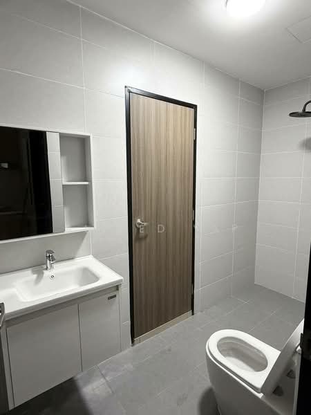 Service Residence for Rent at TRELLIS RESIDENCES - Alfred Yap - Bathroom - PropertyGuru.com.my