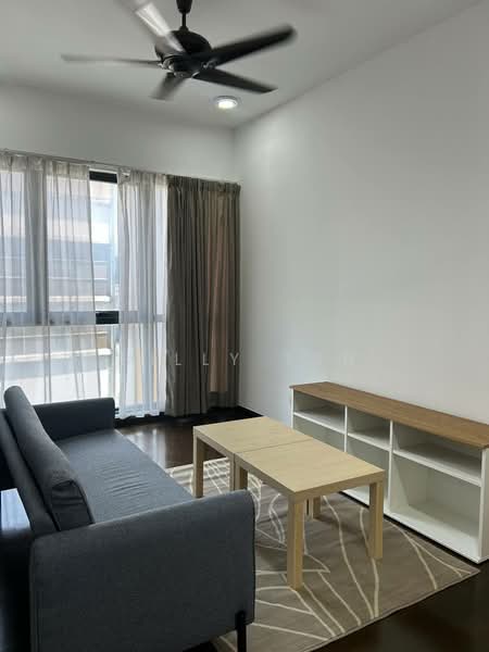 Pangsapuri untuk Dijual di V Residence Suites @ Sunway Velocity - Billy Tan - Living Room - PropertyGuru.com.my