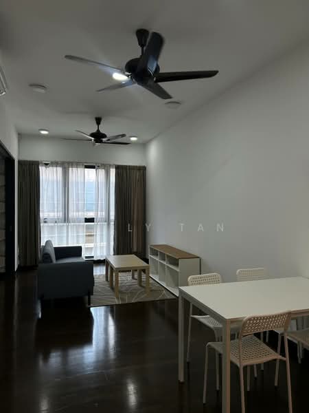 Pangsapuri untuk Dijual di V Residence Suites @ Sunway Velocity - Billy Tan - Living Room - PropertyGuru.com.my