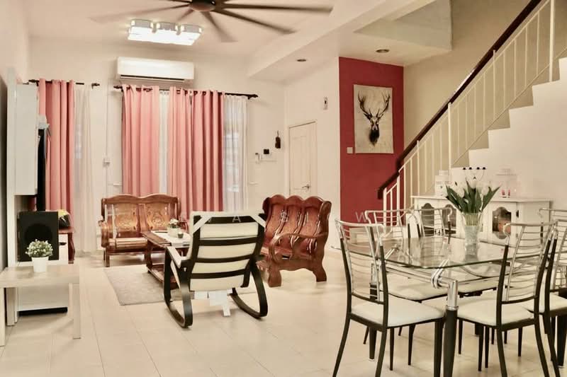 Rumah Teres 2 Tingkat untuk Dijual di Bandar Pulai Jaya (Kulai) - Eva Siow - Living Room - PropertyGuru.com.my