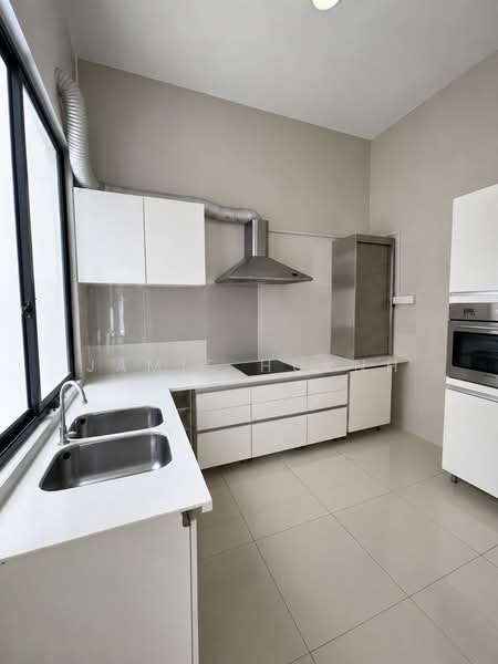 Terraced House for Rent in Damansara Perdana (Selangor) - Jamie Huynh - Kitchen - PropertyGuru.com.my