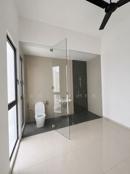 Terraced House for Rent in Damansara Perdana (Selangor) - Jamie Huynh - Bathroom - PropertyGuru.com.my