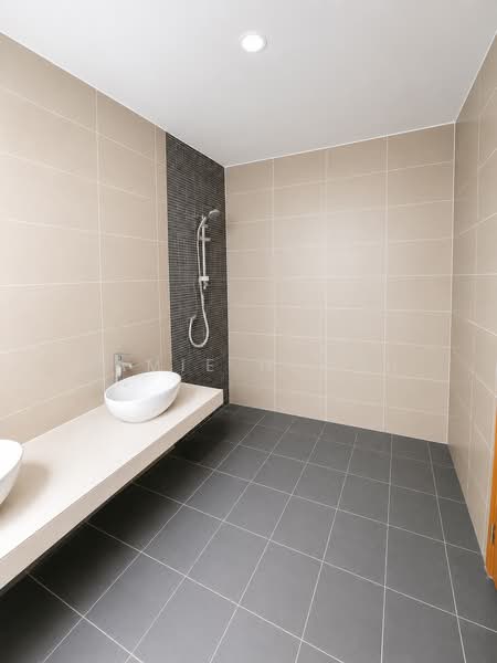 Terraced House for Rent in Damansara Perdana (Selangor) - Jamie Huynh - Bathroom - PropertyGuru.com.my