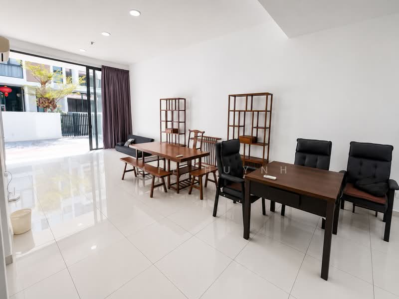 Terraced House for Rent in Damansara Perdana (Selangor) - Jamie Huynh - Living Room - PropertyGuru.com.my