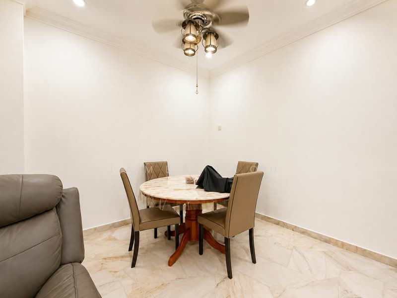 Rumah Teres 2 Tingkat untuk Dijual di Taman Saga (Klang) - James Teoh - Dining Room - PropertyGuru.com.my