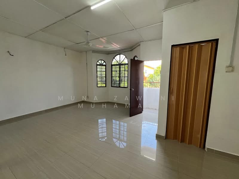 Terraced House for Sale in Kajang (Selangor) - Muna Zawani Muhamad - Living Room - PropertyGuru.com.my