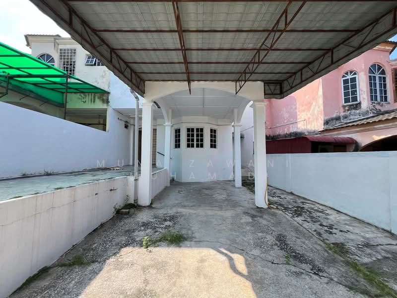 Terraced House for Sale in Kajang (Selangor) - Muna Zawani Muhamad - Exterior - PropertyGuru.com.my