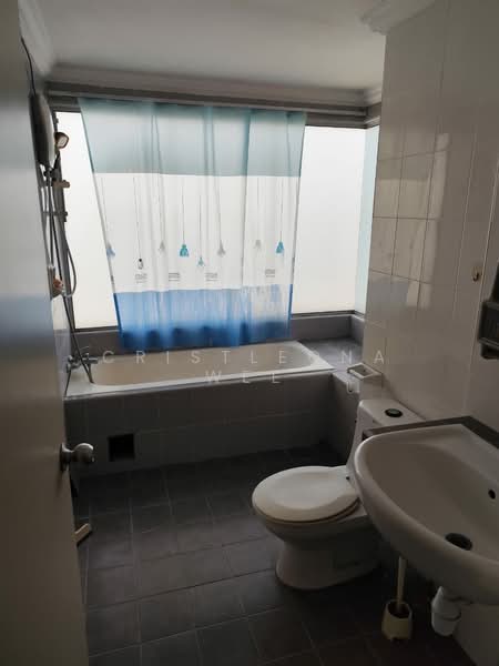 Condominium for Rent at Desa Residency (Residensi Desa) - Cristleona Wee - Bathroom - PropertyGuru.com.my