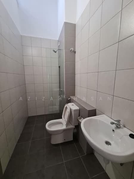 2-storey Terraced House for Sale in Sepang (Selangor) - Azizah Hasan - PropertyGuru.com.my