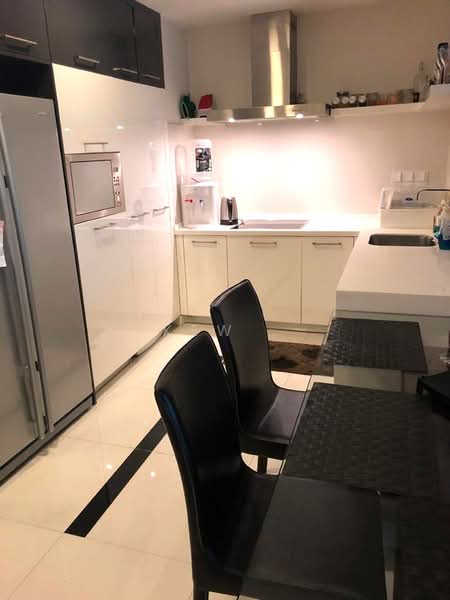 Servis Apartment untuk Disewa di Gateway Kiaramas Residences - Kew . - Kitchen - PropertyGuru.com.my