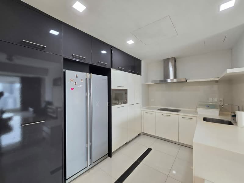 Servis Apartment untuk Disewa di Gateway Kiaramas Residences - Kew . - Kitchen - PropertyGuru.com.my