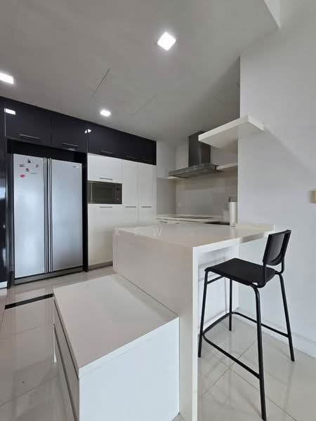 Servis Apartment untuk Disewa di Gateway Kiaramas Residences - Kew . - Kitchen - PropertyGuru.com.my