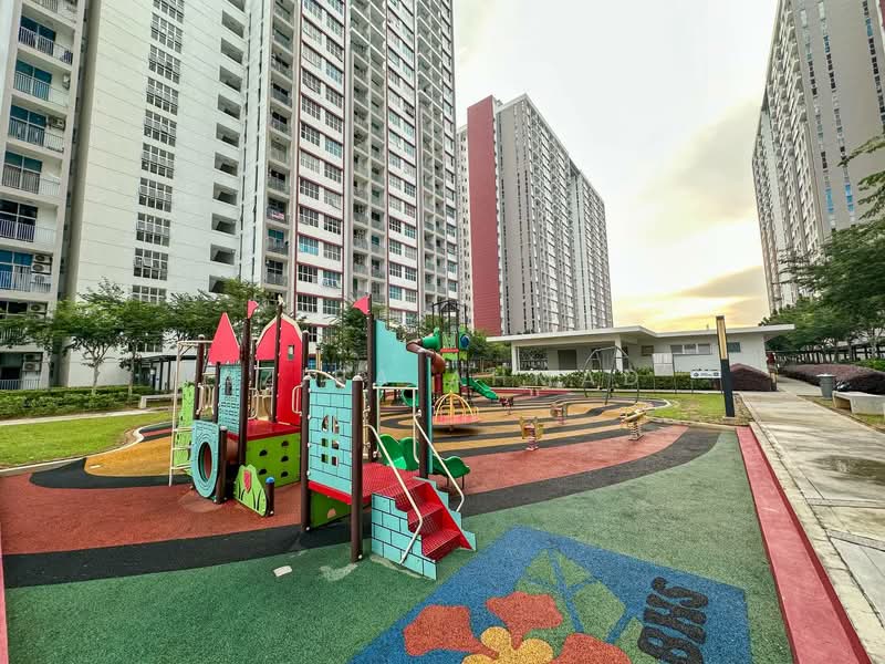 Condominium for Sale at Lakefront Homes - Azira Ahmad - PropertyGuru.com.my