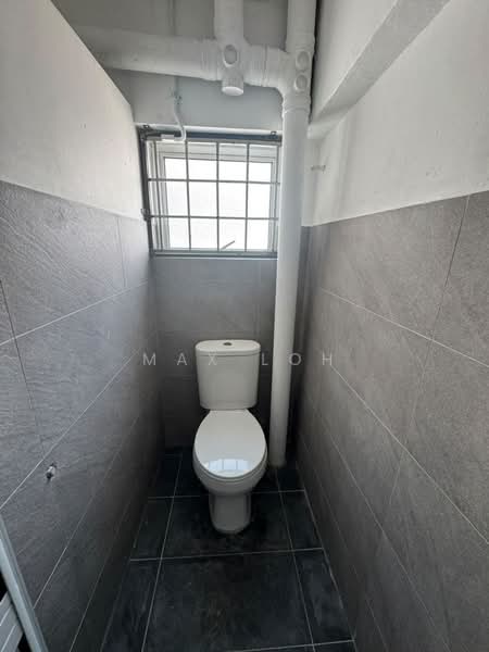 Kilang untuk Disewa di Taman Desa Cemerlang (Ulu Tiram) - Max Loh - Bathroom - PropertyGuru.com.my