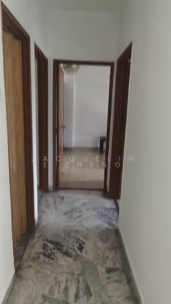 Kondominium untuk Dijual di Abadi Indah - Jacqueline Zheng - Corridor - PropertyGuru.com.my