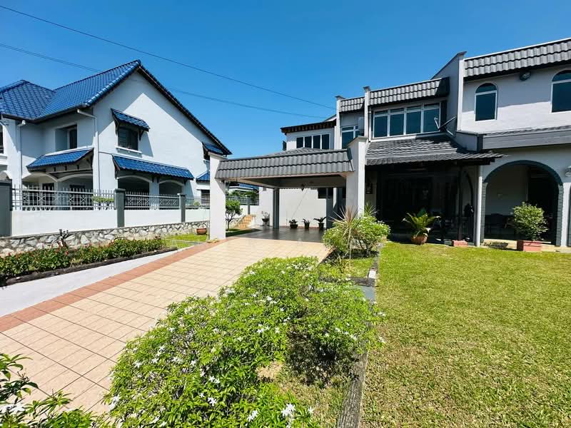 Rumah Teres 2 Tingkat untuk Dijual di Shah Alam (Selangor) - Amir Abas - Exterior - PropertyGuru.com.my
