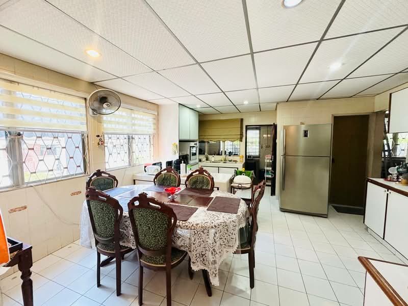 Rumah Teres 2 Tingkat untuk Dijual di Shah Alam (Selangor) - Amir Abas - Kitchen - PropertyGuru.com.my