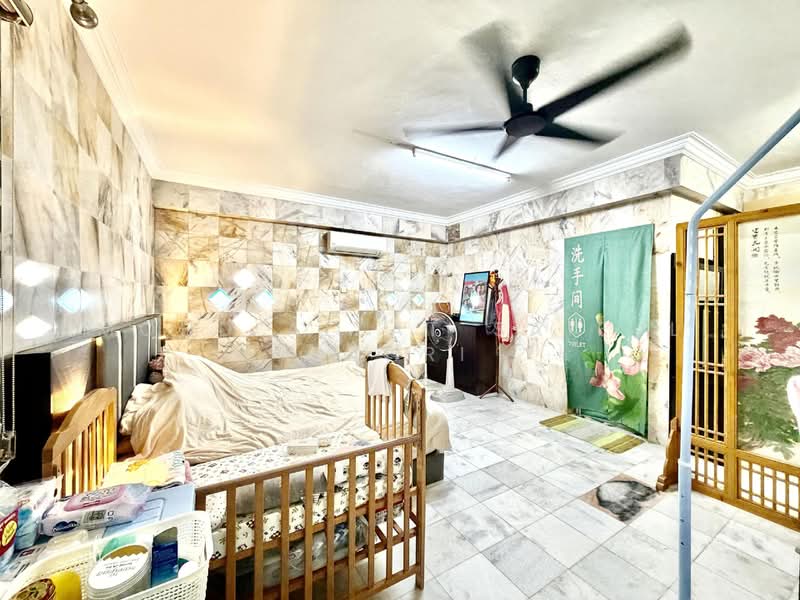 2-storey Terraced House for Sale in Taman Semarak (Kajang) - Mohd Aizat Saiful Bahri - Bedroom - PropertyGuru.com.my