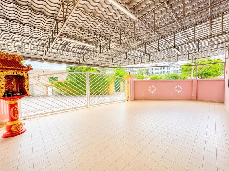 2-storey Terraced House for Sale in Taman Semarak (Kajang) - Mohd Aizat Saiful Bahri - Exterior - PropertyGuru.com.my